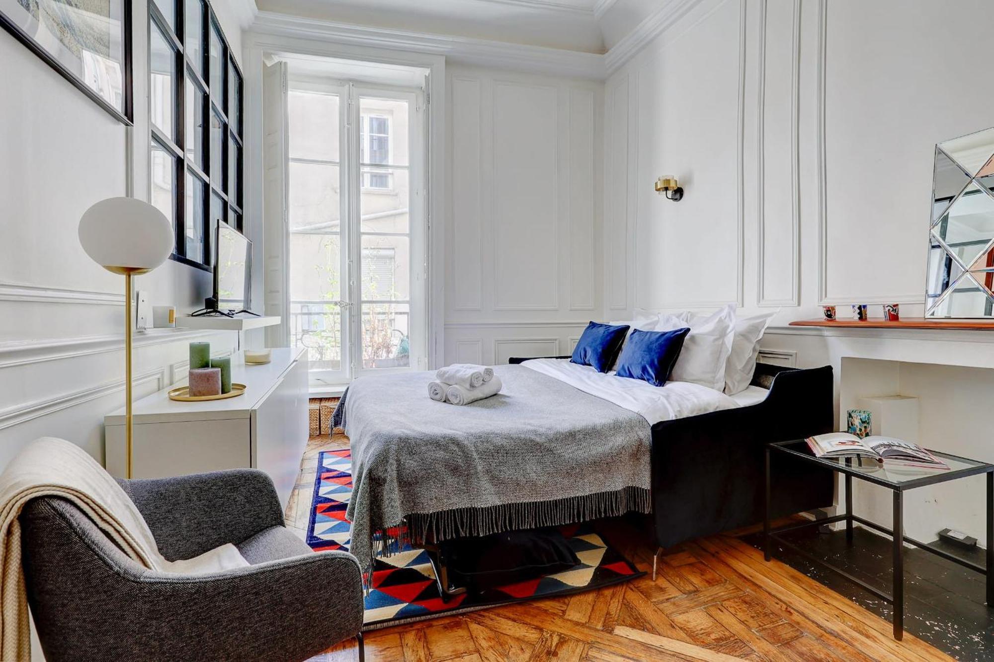 Eiffel Tower & Invalides - 1Br - Cityapartmentstay París Exterior foto