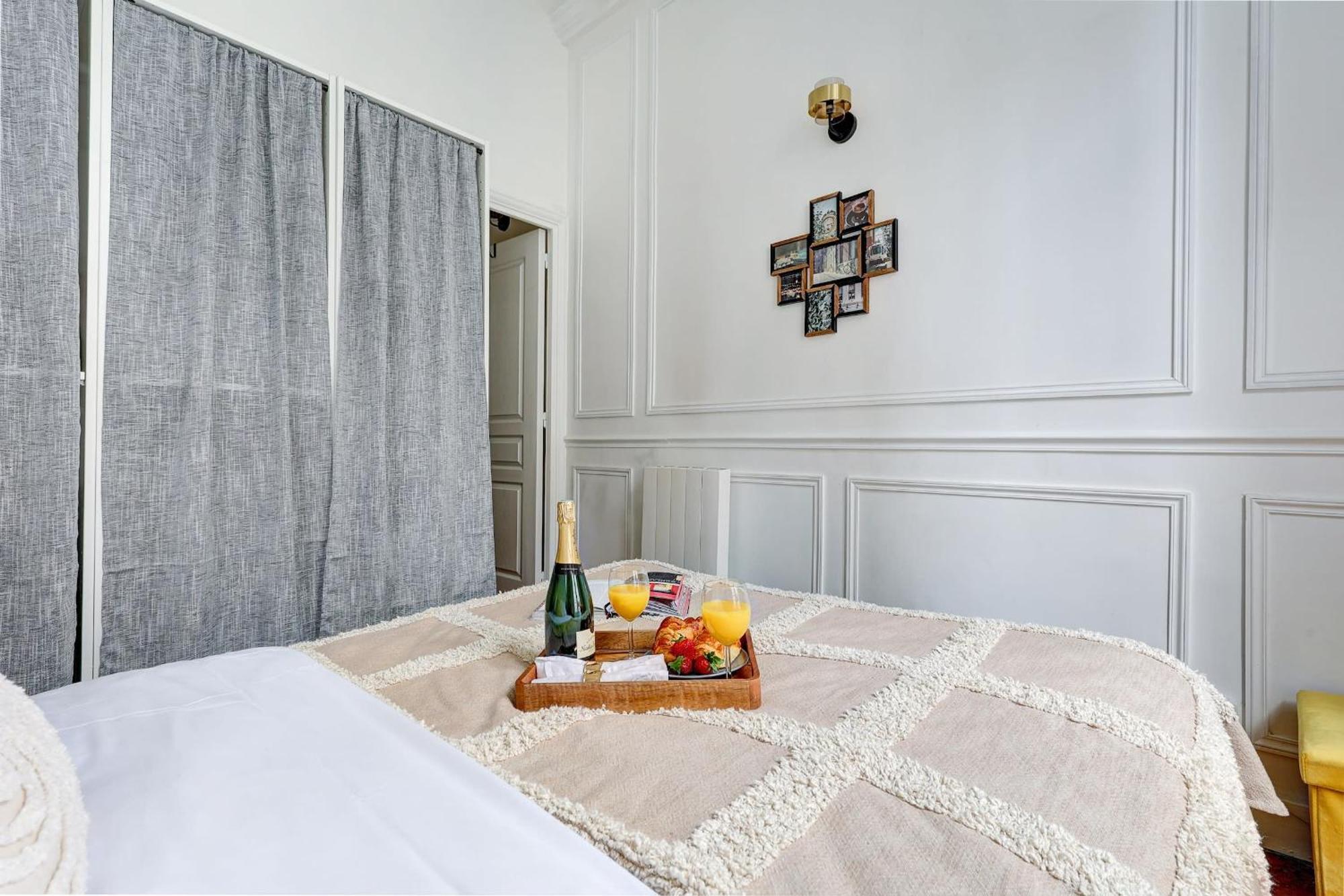 Eiffel Tower & Invalides - 1Br - Cityapartmentstay París Exterior foto